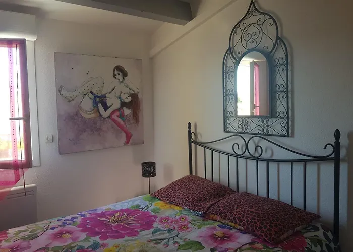 Naturiste Cap D'agde Port Soleil 144